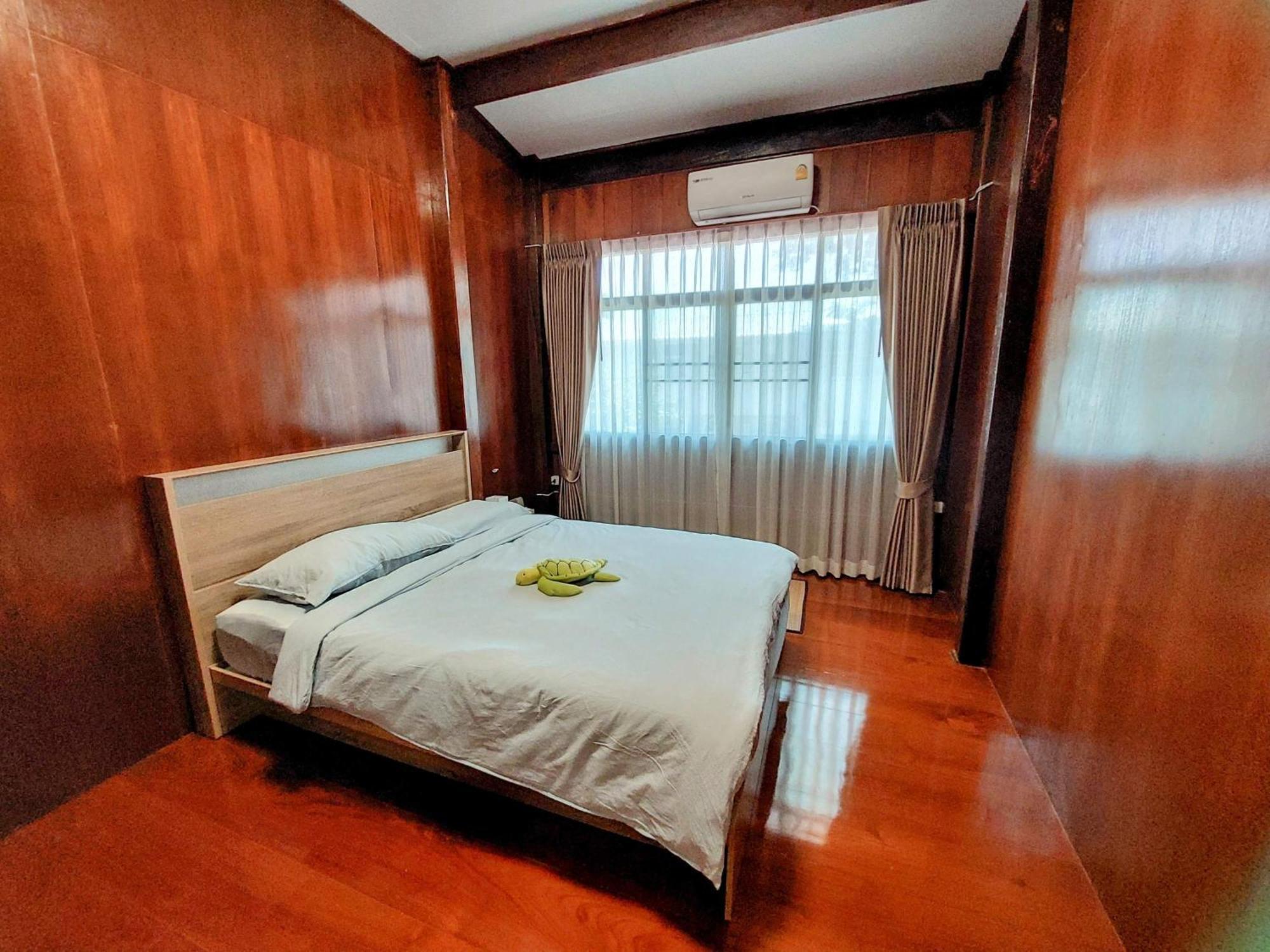 Whales Come To The River - Riverside - 3 Rooms On 2Nd Floor Ban Bang Phli Nua Exterior foto